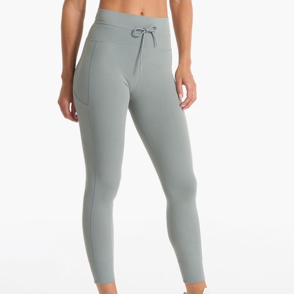 Vuori Pants & Jumpsuits Vuori Daily Pocket Legging Small Poshmark